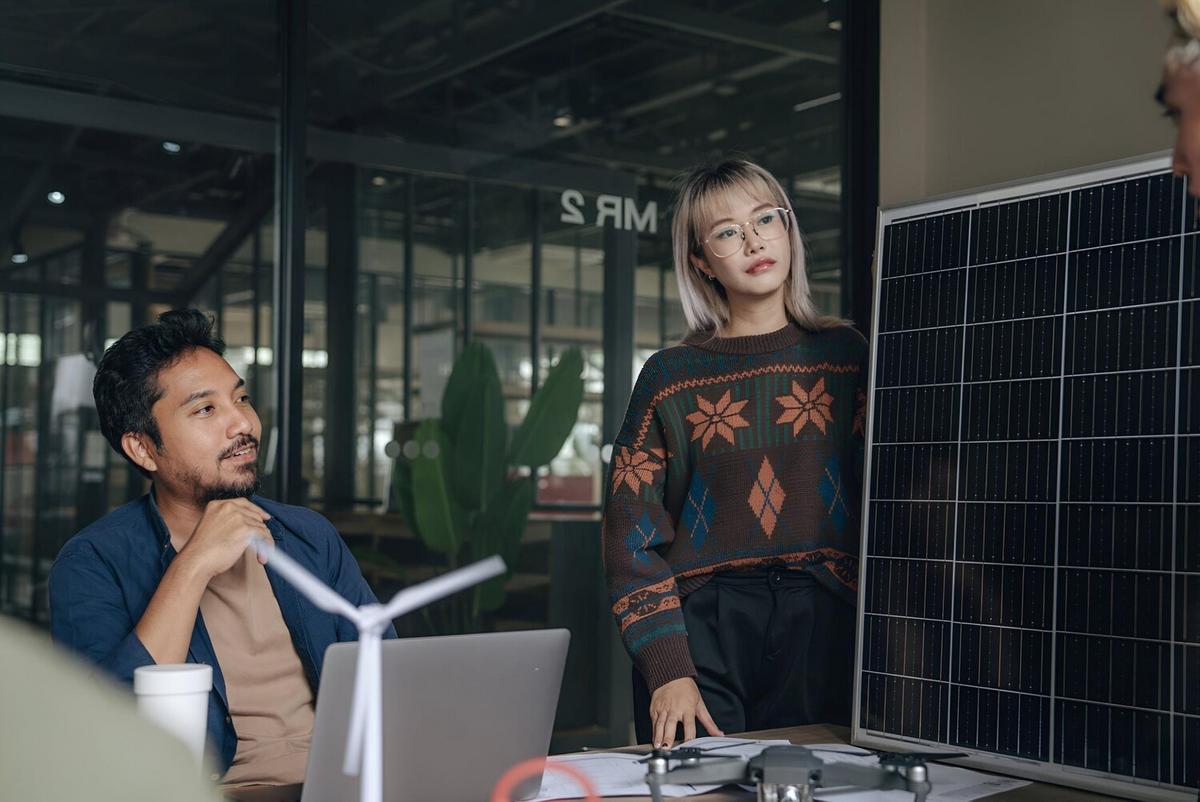 Breakthroughs in Solar Panel Technology: What to Expect in 2023